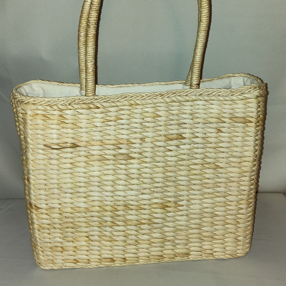Elegant Tan Woven Tote Bag